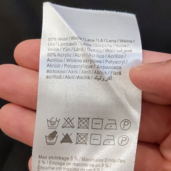 Select Femme Black Crewneck Sweater - Picture 4 of 4